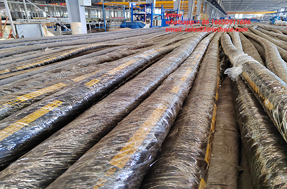 Large diameter wear-resistant industrial hose